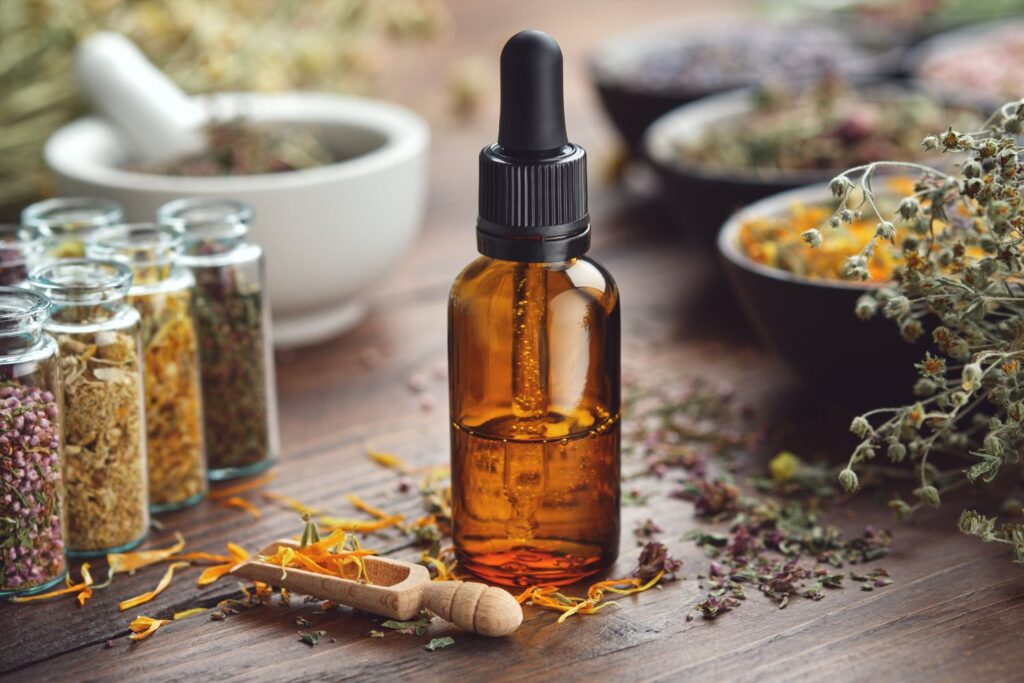 Bouffées de chaleur et ménopause : Le Top 10 des Huiles Essentielles pour les Soulager 17 Mélange d'huile essentielle pour calmer les bouffées de chaleur à la ménopause